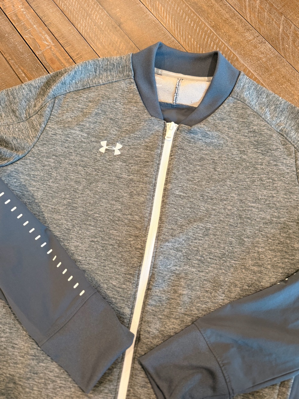 Under Armour ColdGear Full Zip Running Jacket – Men’s Medium